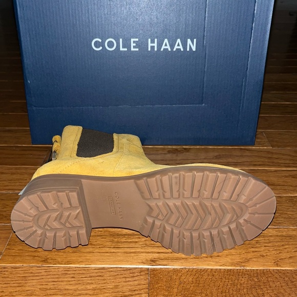 Cole Haan Suede Waterproof Camea Chelsea Boots Amber Color Women’s Size 5 - Picture 10 of 11